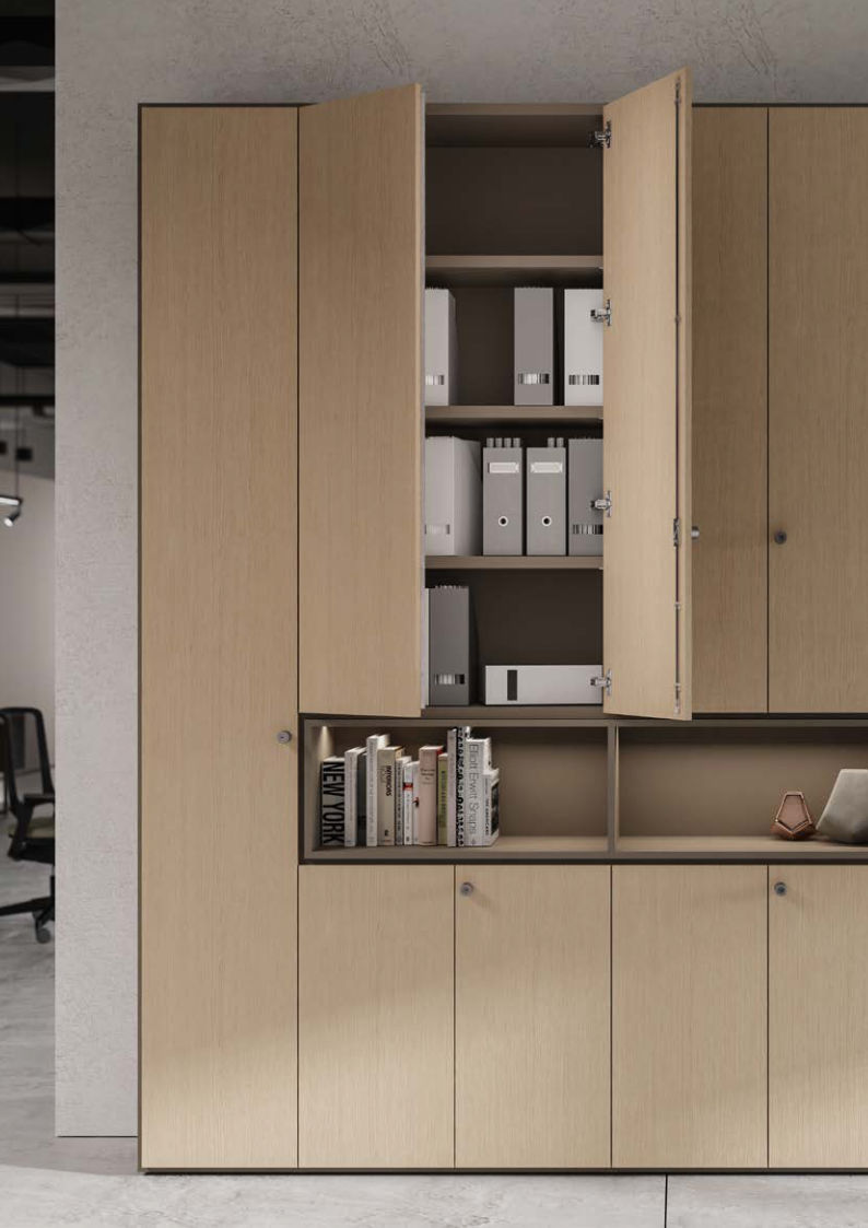 Pareti attrezzate con mensole a giorno